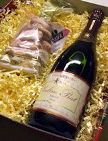 Coffret champagne et biscuits roses