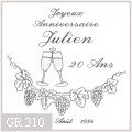 Flutes de champagne et guirlande de raisin