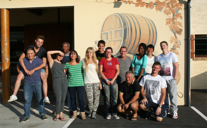 Nos vendangeurs souriant en fin de vendange