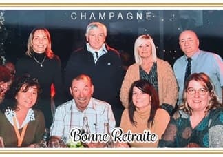 Champagne pour feter victoire club de foot ou rugby